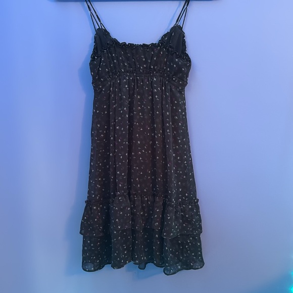 AE Dress - Picture 2 of 6